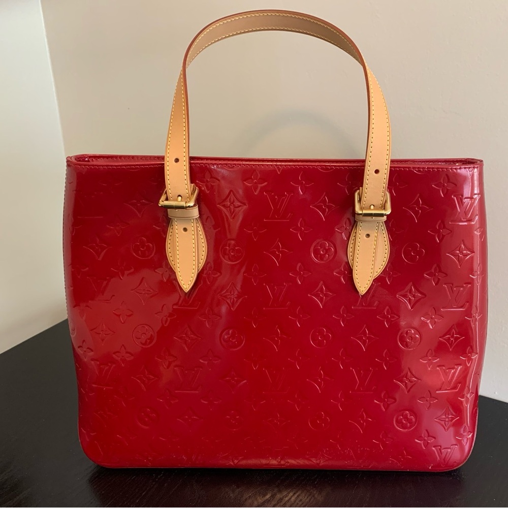 Louis Vuitton Red Brentwood Monogram Vernis Pomme D'Amour Handbag